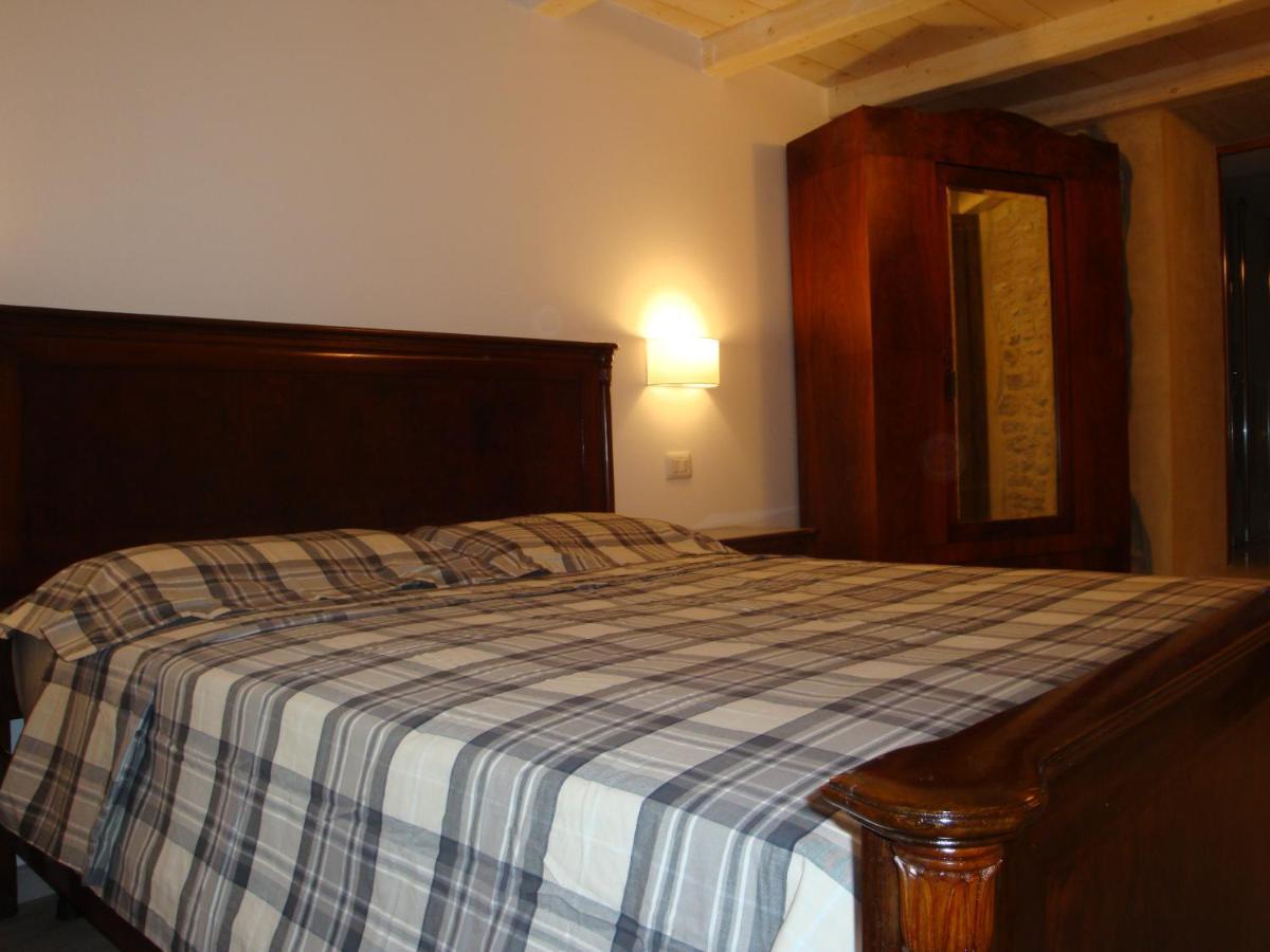 Da Andrea E Raffaella Guest House Sant'Anna d'Alfaedo Ngoại thất bức ảnh