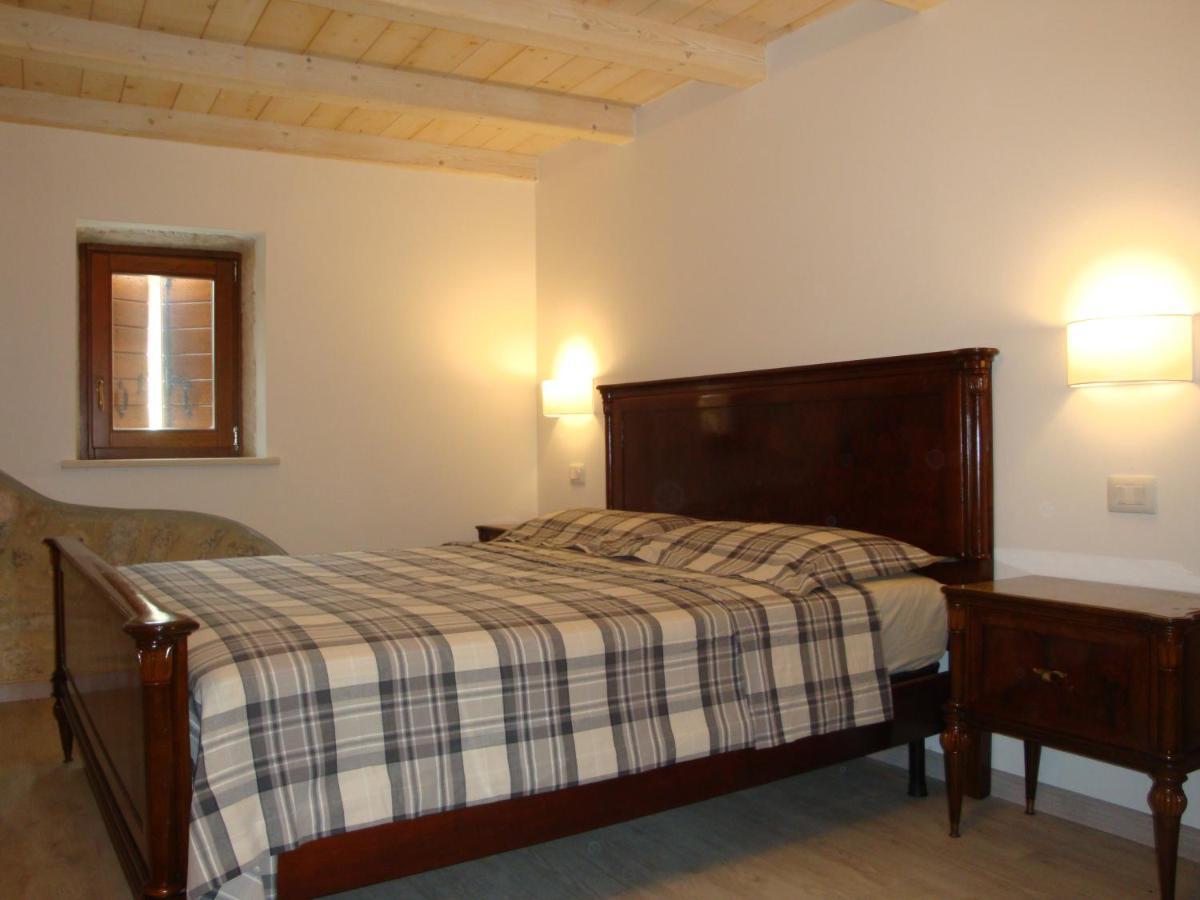 Da Andrea E Raffaella Guest House Sant'Anna d'Alfaedo Ngoại thất bức ảnh